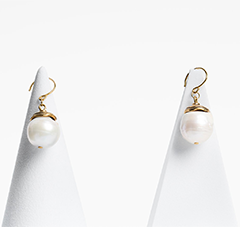 The Pearl is Back: 2021 Jewelry Trends
