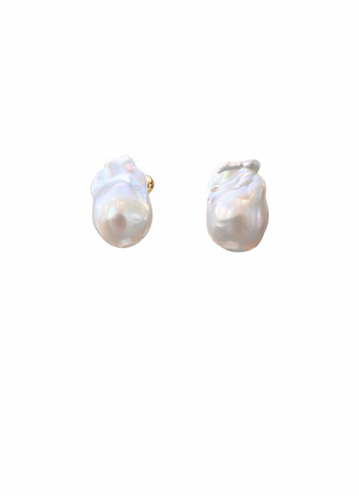 Juliet Pearl studs